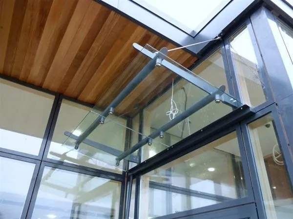 Suspended Minimal Glass Canopy Offices Stoneleigh