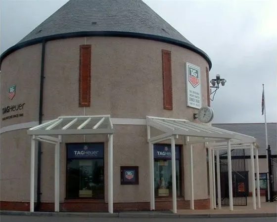 Supported Class Canopy Retail Outlet Gretna