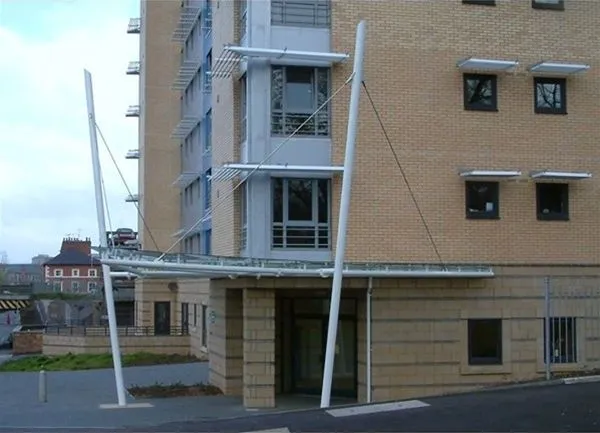 Supported Glass Entrance Feature University Leicester