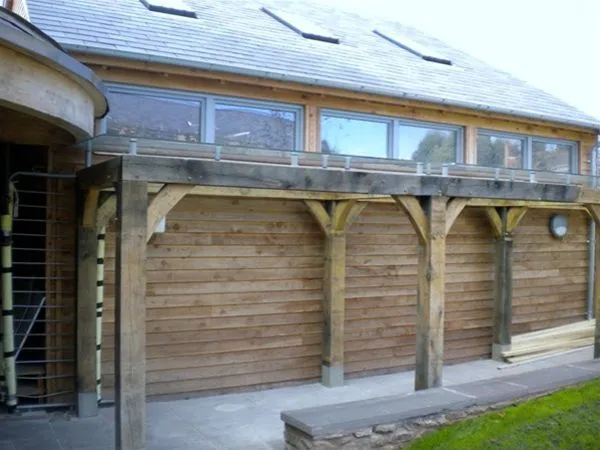 Timber Feature Glazed Walkway Hereford