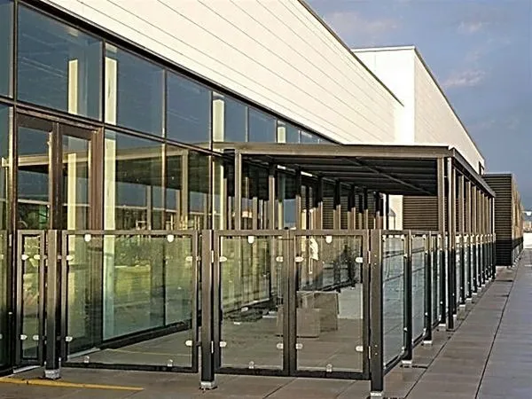 Glazed Smokers Supported Canopy Shelter New Brighton