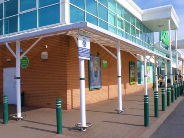 W08 Patent Glazed Roof Walkway Supermarket Telford