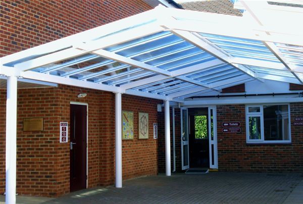 P01 Patent Glazed Glass Roof Pavilion to Courtyard in School Tunbridge Wells