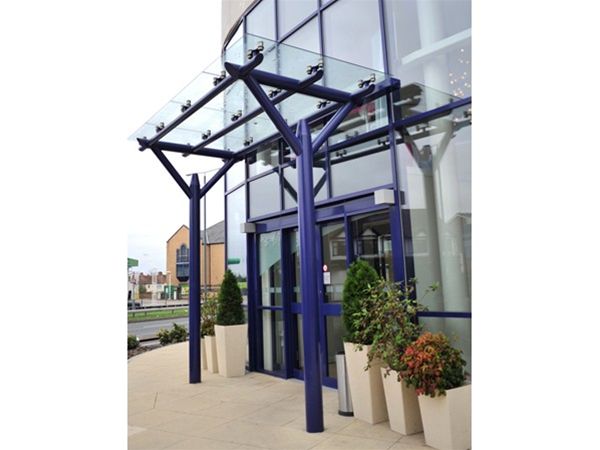 Supported-Canopy-Hotel-Entrance-Ilford-1-2_3
