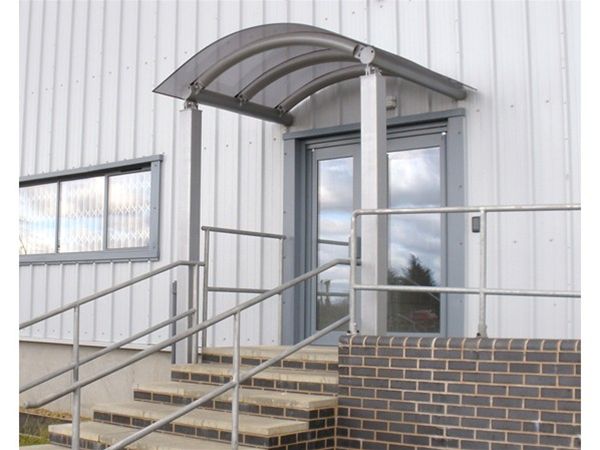 Supported-Canopy-Staff-Entrance-Grantham-1-4_3