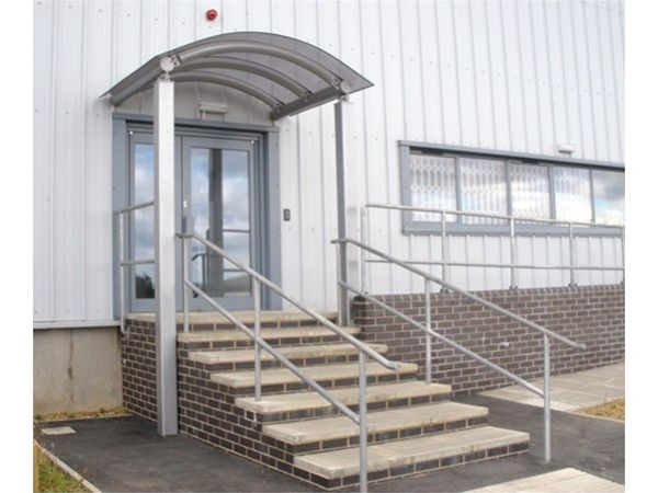 Supported-Canopy-Staff-Entrance-Grantham-1_2