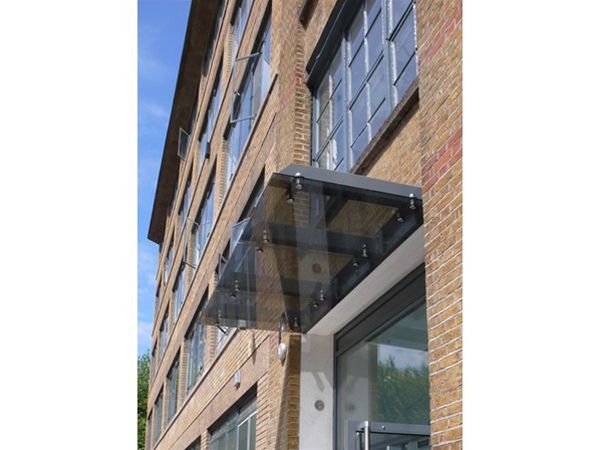 Suspended-Canopy-Offices-Central-London-1