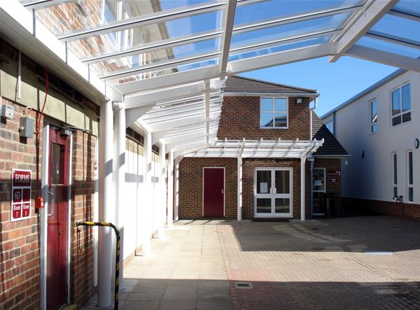 W01 Patent Glazed Roof Walkway School Tunbridge Wells